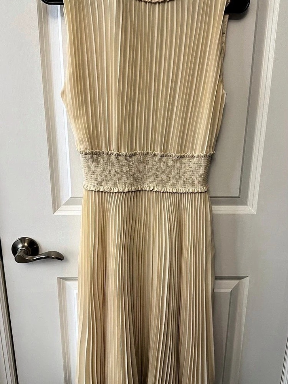 Nanette Lepore Pleated Midi Dress in Cream Size 6 Like New